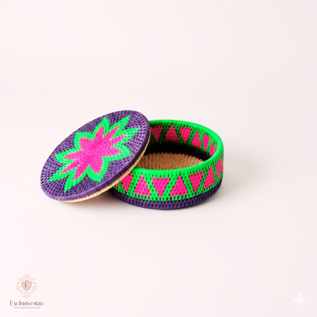 Royal Bloom Handwoven Date Palm Leaf Hotpot With 2 Changairs