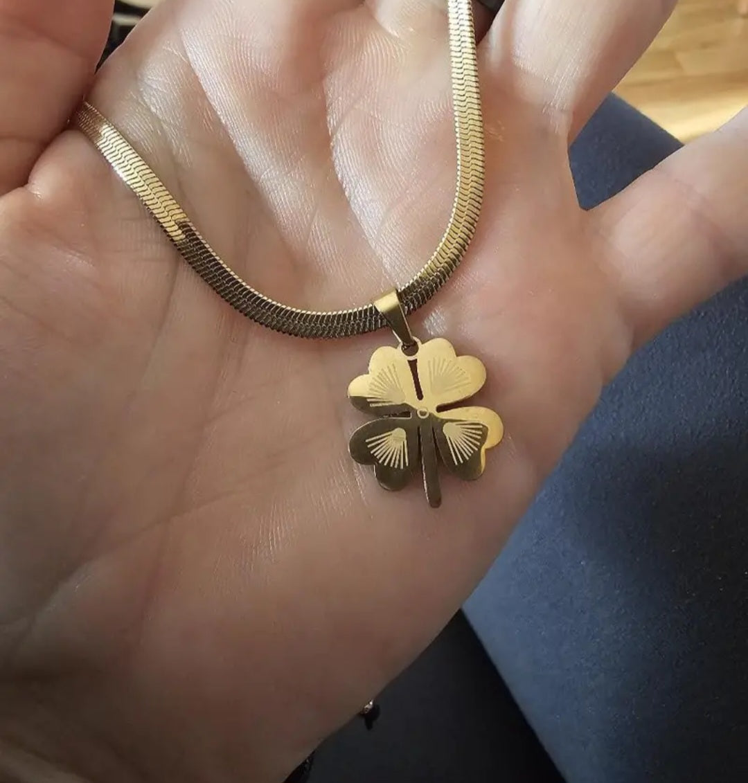 Gold flower pendant