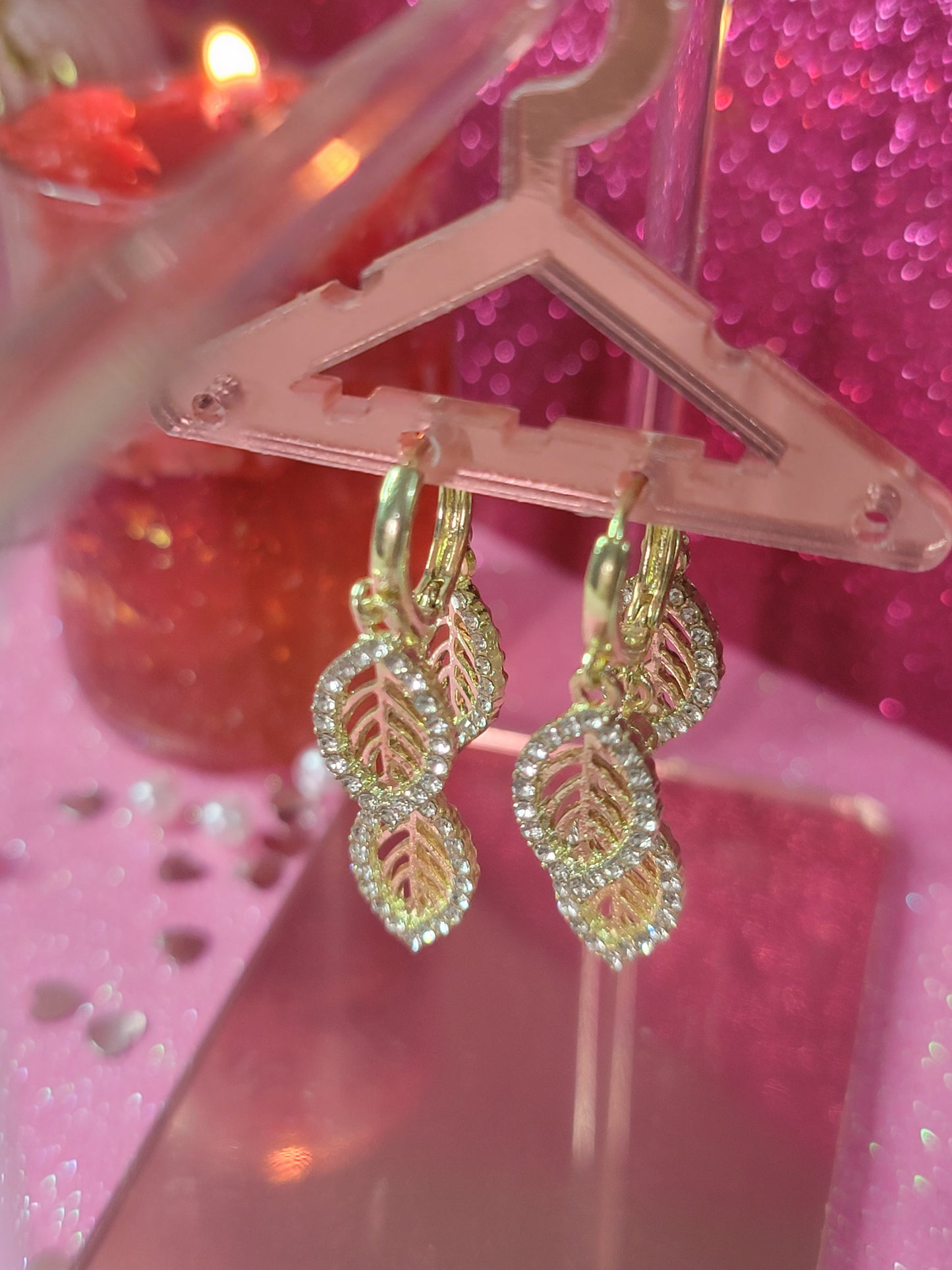 Elegant leaf earing