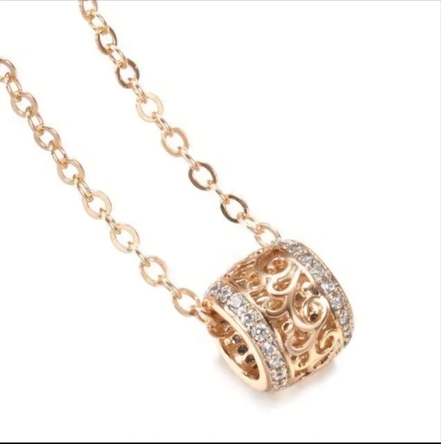 Exquisite Hollow Circle Necklace