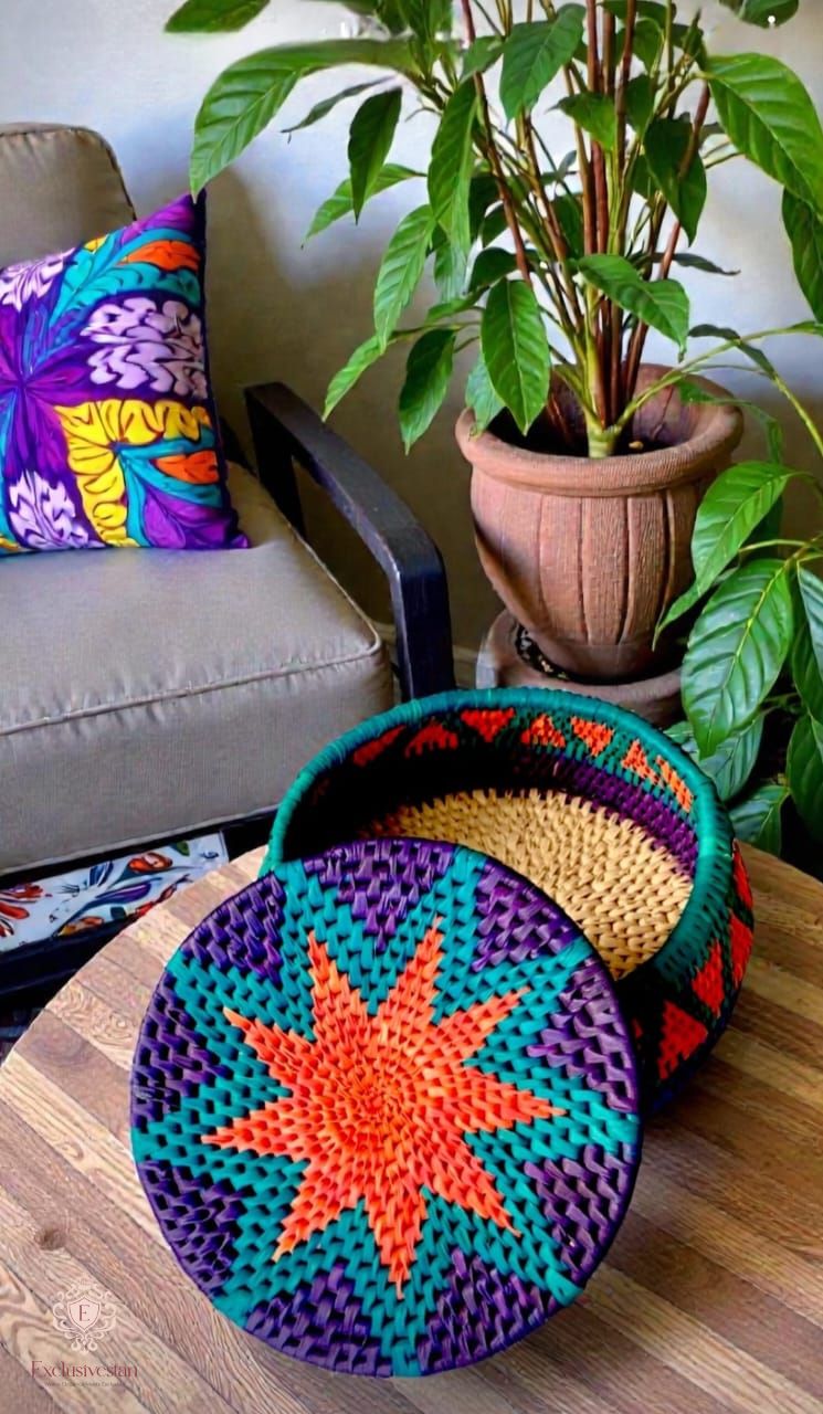 Heritage Date Palm Leaf Matka Hotpot