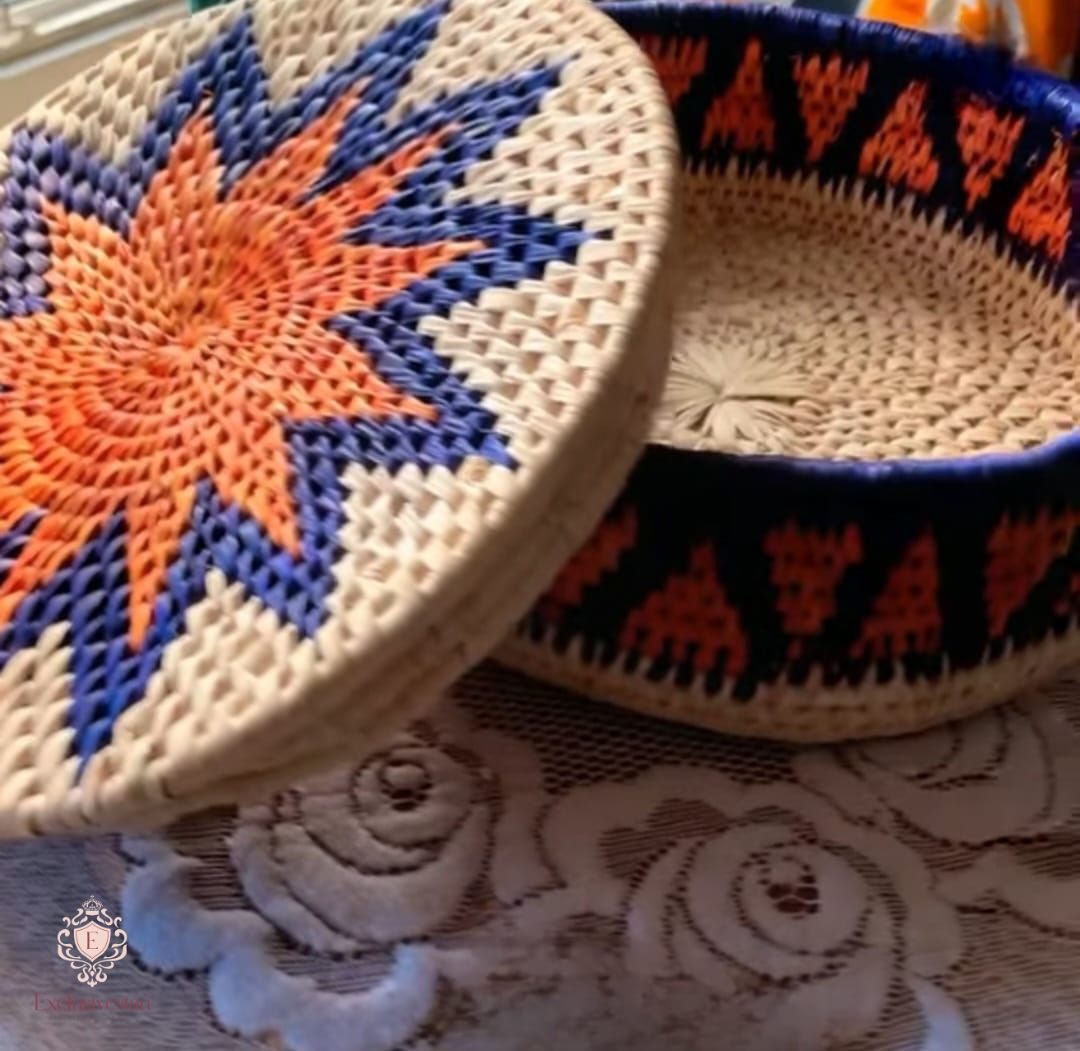 Radiant Star Handwoven Date Palm Leaf Hotpot