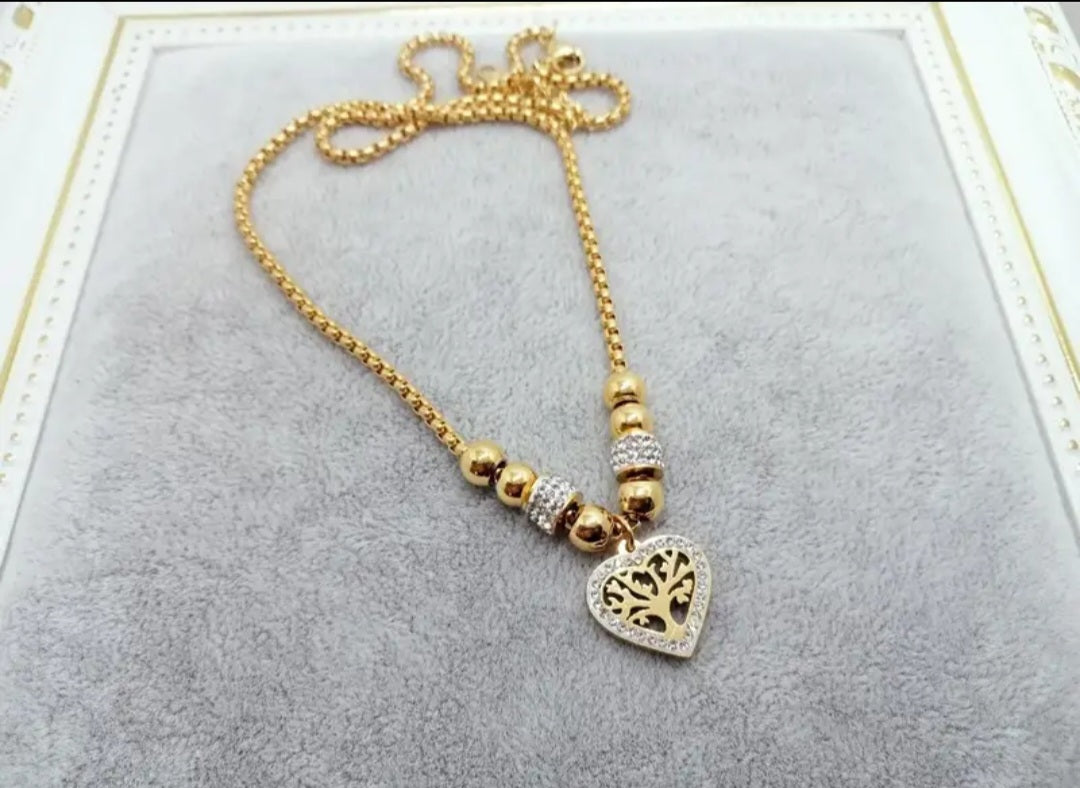 Heart gold pendent