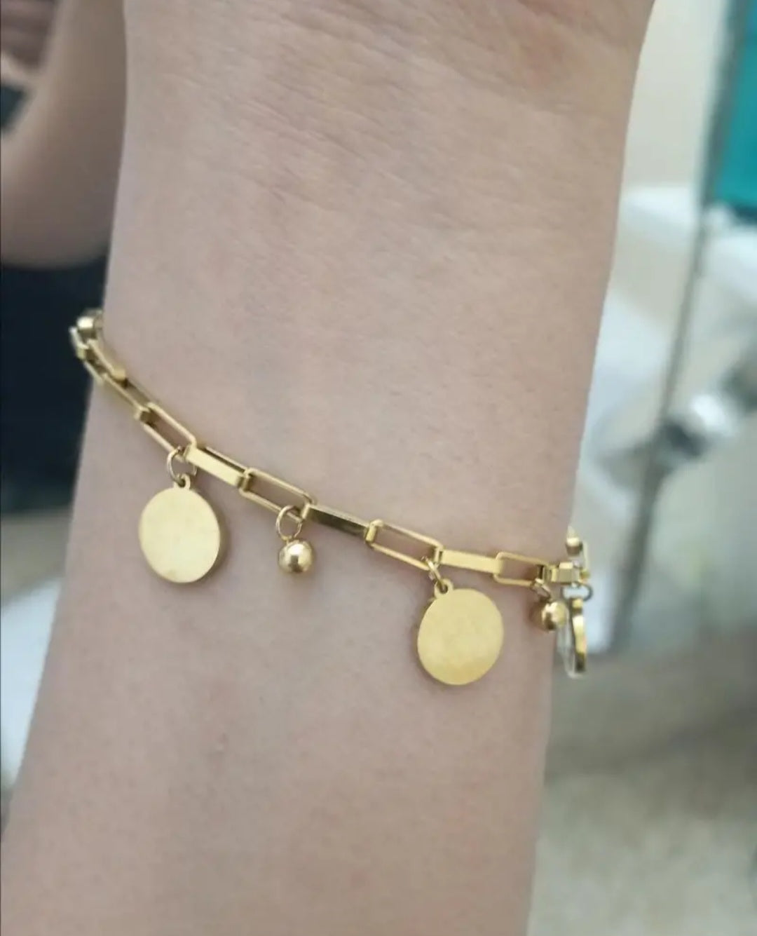 Golden stacked bracelet