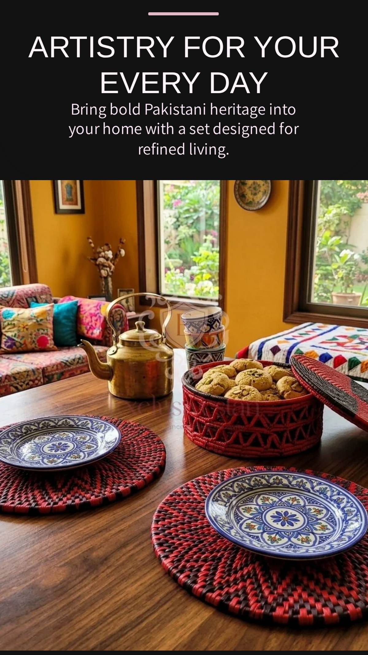 طقم طعام ملكي أحمر وأسود (سلة ومفروشان للمائدة)